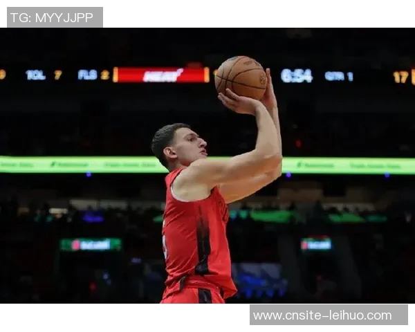 约维奇谈热火团队氛围强调相互鼓励共克难关