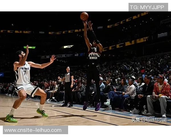 沃特森表现稳定全场14投8中贡献21分5篮板2助攻1盖帽并遭遇5次犯规