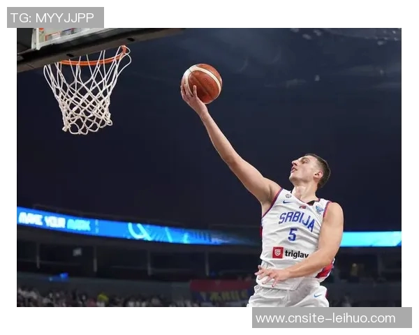 约维奇半场表现亮眼6投3中罚球全中贡献10分外加3篮板2助攻1盖帽 约维奇半场表现亮眼6投3中罚球全中贡献10分外加3篮板2助攻1盖帽